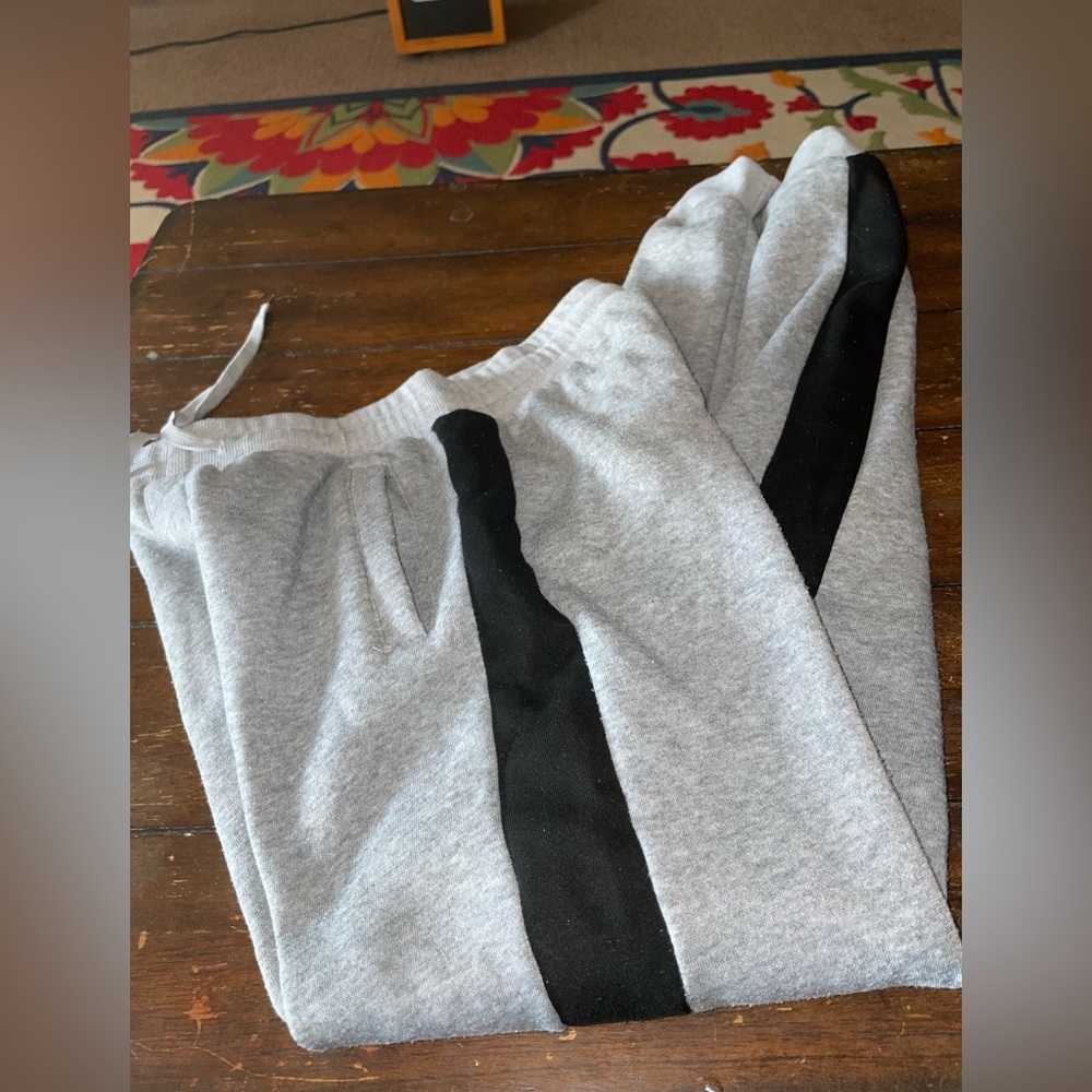 Soft sweatpants YXL like new​